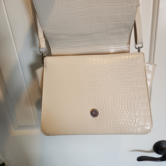 Cream Faux Crocodile Leather Cross Body Bag From TARGET - Picture 4 of 5
